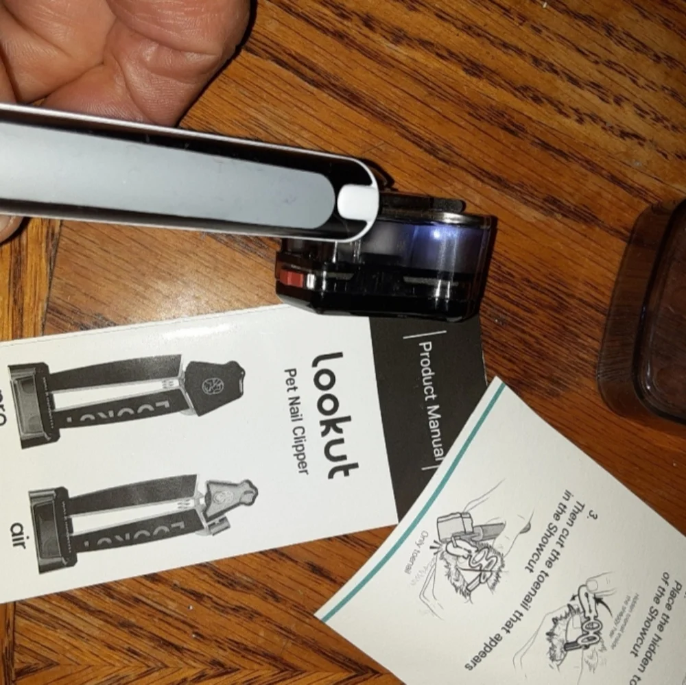 Lookout Pro pet nail trimmer with LED Light 4x HP